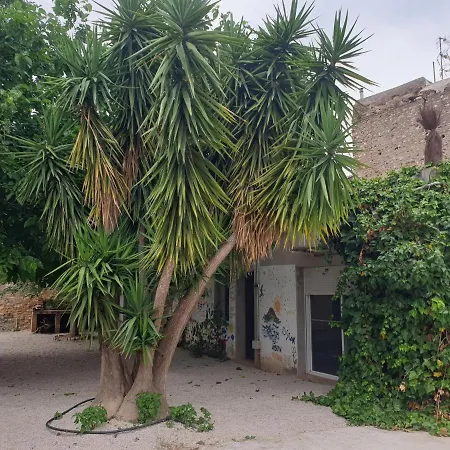 Hostel Assut Xerta